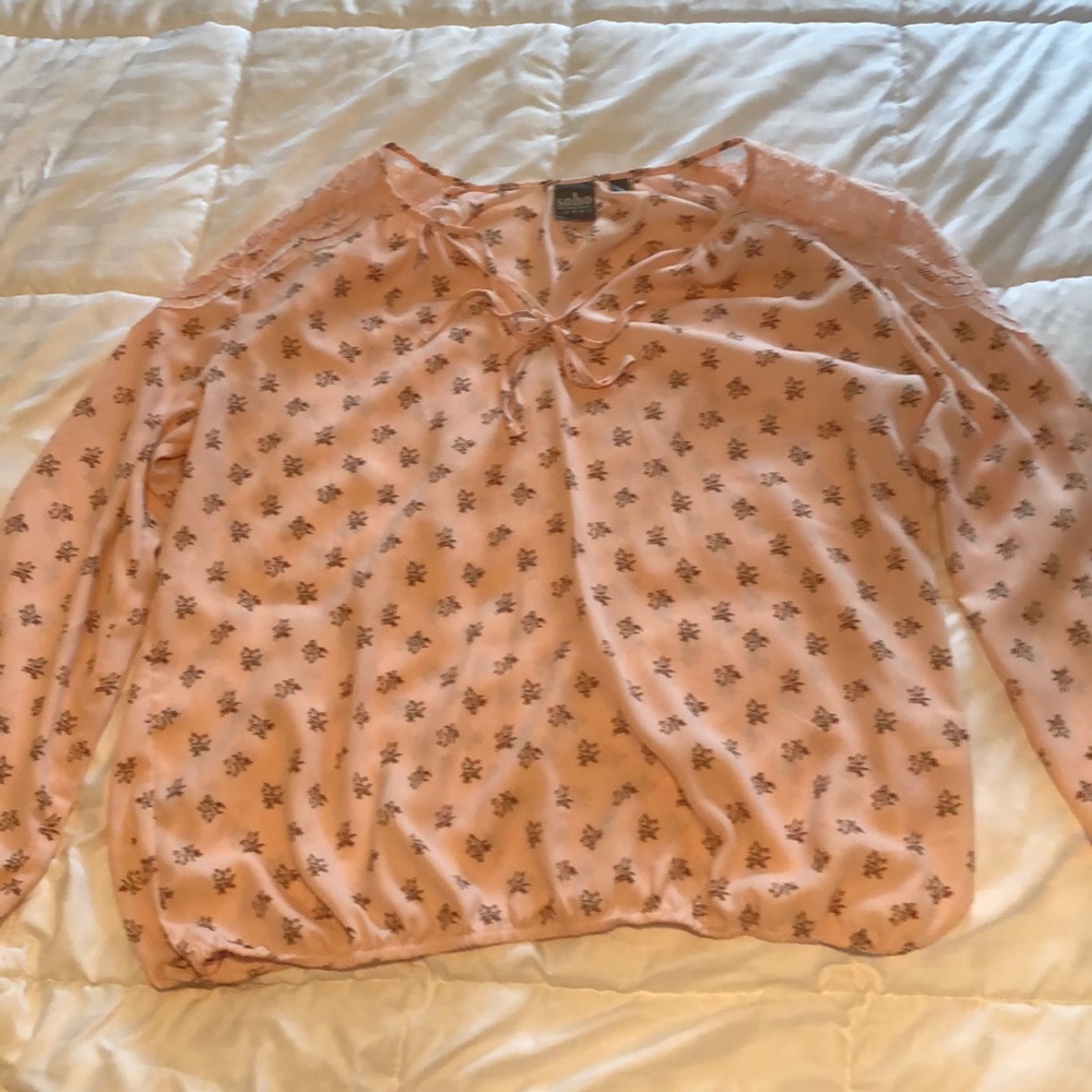 Women’s Blouse